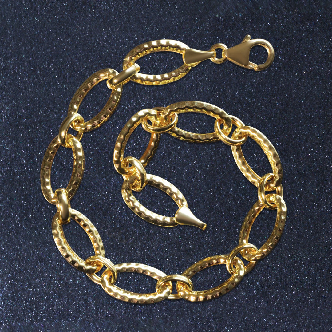 Textured Oval Link Bracelet in 14k Yellow Gold